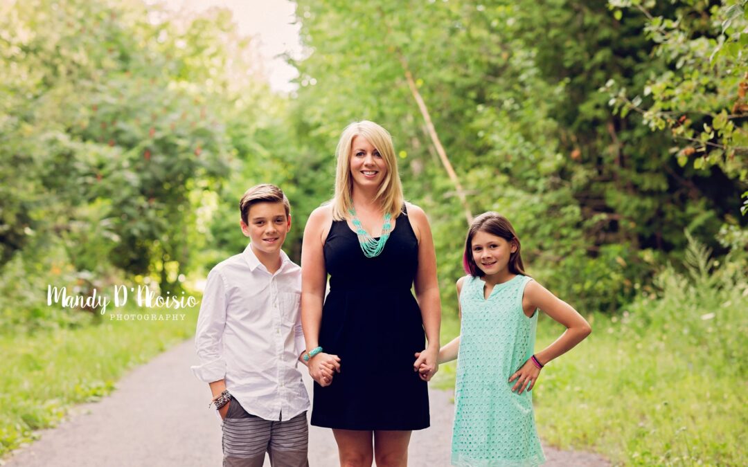 Stittsville Family Photographer {Kristin, Tyler and Emily}