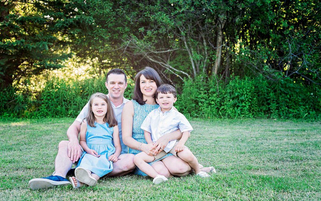 Saying goodbye to their home {Kanata Family Photographer}